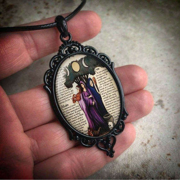 “Maiden, Mother, Crone” Hecate Triple Moon Greek Goddess Magic Cameo Necklace - Picture 10 of 13